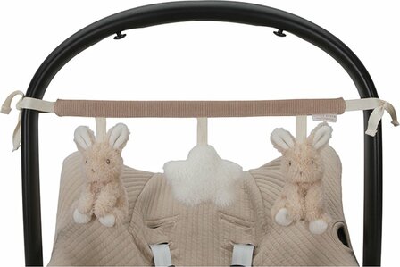 Little Dutch Baby Bunny - wagenspanner/autostoelspeeltje