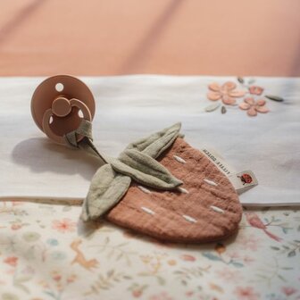 Little Dutch Speendoekje - Rood - Fairy Garden