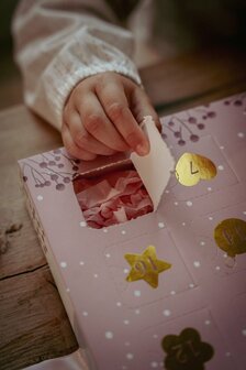 Little Dutch Adventskalender Armbandjes &ndash; Essentials